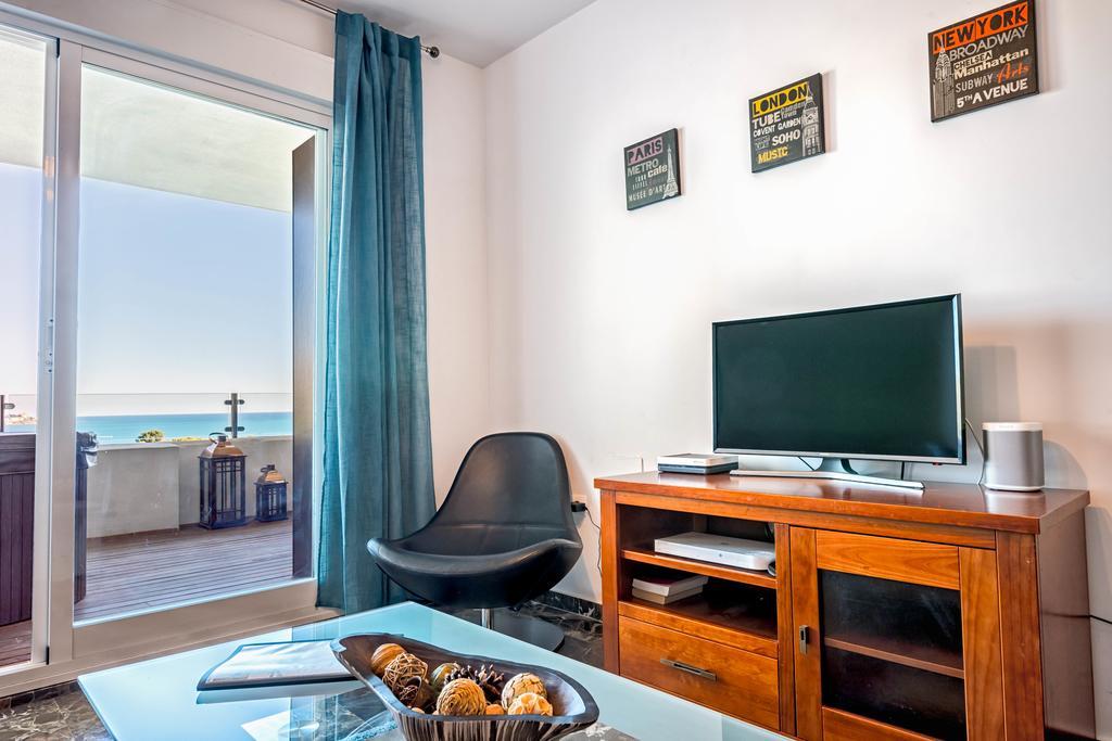 Carvajal Luxury Apartments - Free Parking Fuengirola Kültér fotó